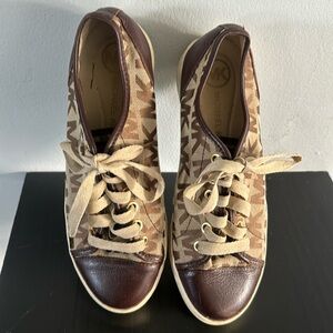 🍍 Michael Kors City Sneaker Signature  MONOGRAM MK Shoe Women's SZ 7 Brown Tan